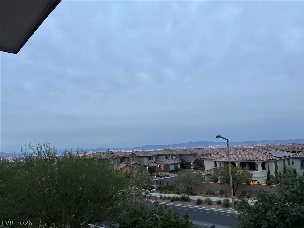 260 Tarragona Breeze, Las Vegas, NV 89138