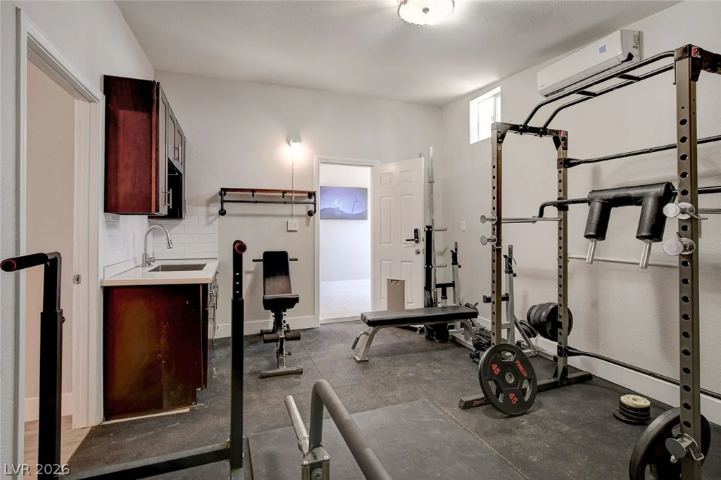 1077 Westminster, Las Vegas, NV 89119