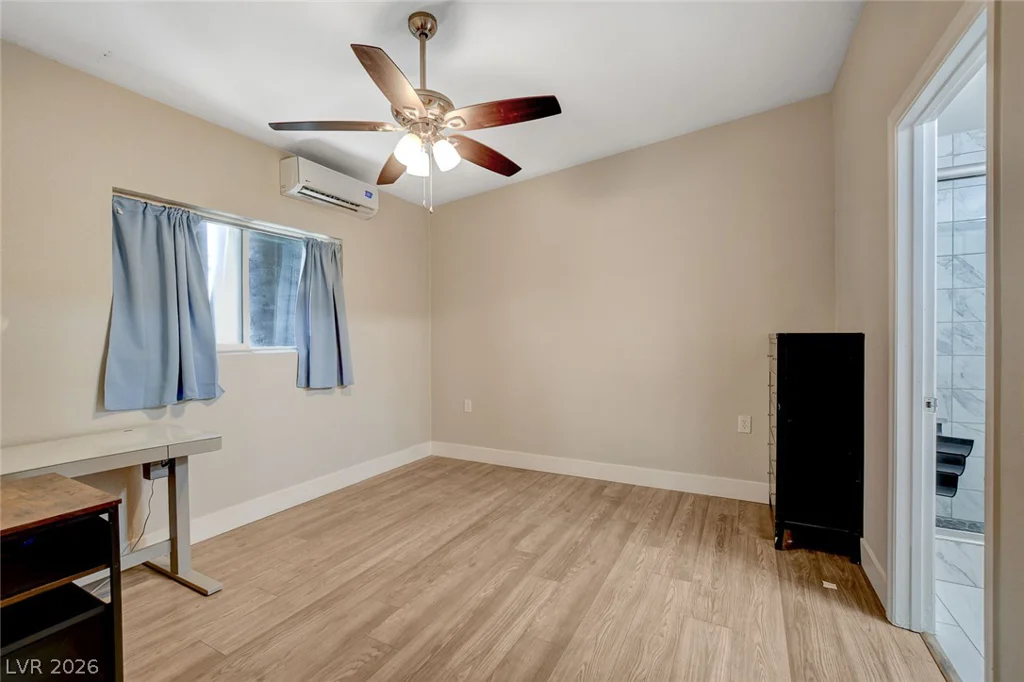1077 Westminster, Las Vegas, NV 89119