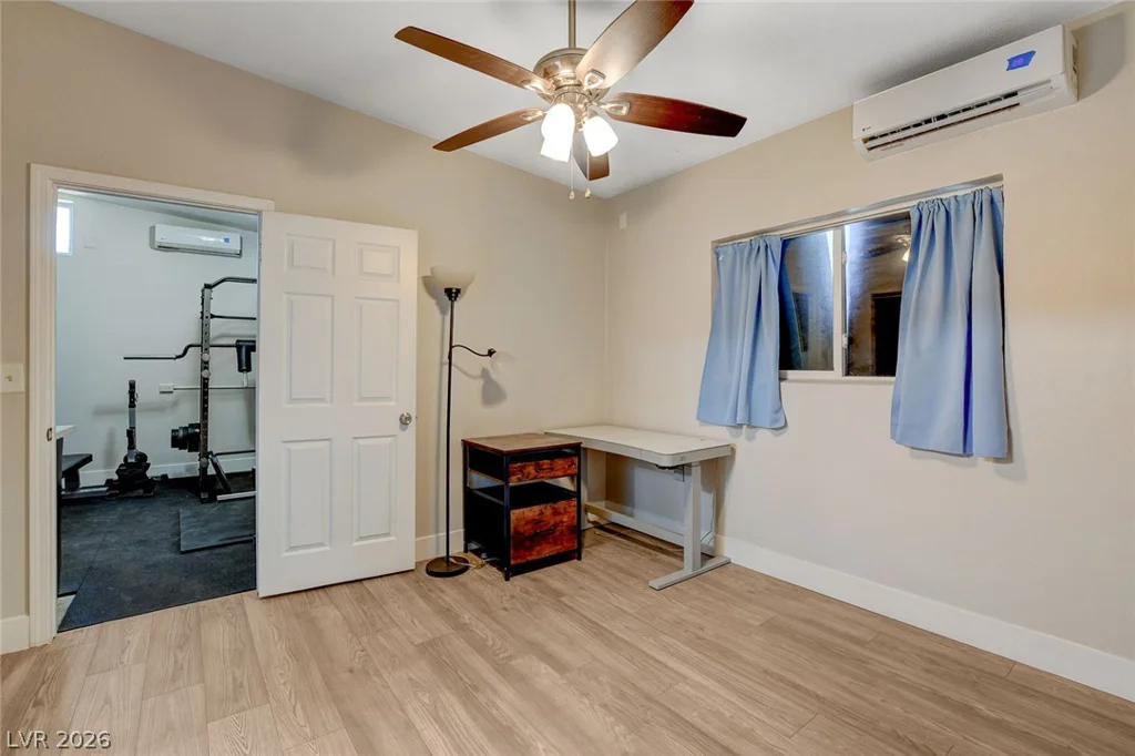 1077 Westminster, Las Vegas, NV 89119