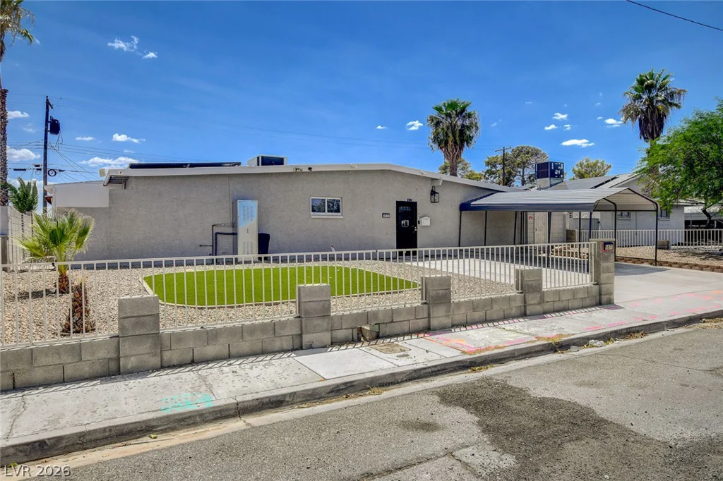 1077 Westminster, Las Vegas, NV 89119