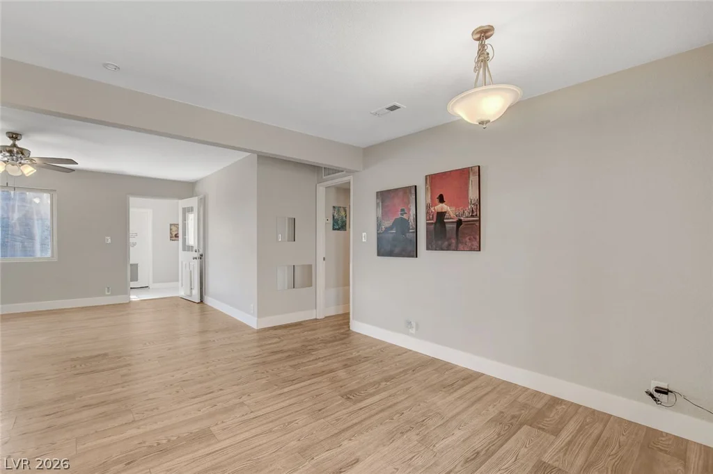 1077 Westminster, Las Vegas, NV 89119