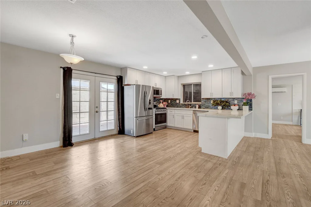 1077 Westminster, Las Vegas, NV 89119