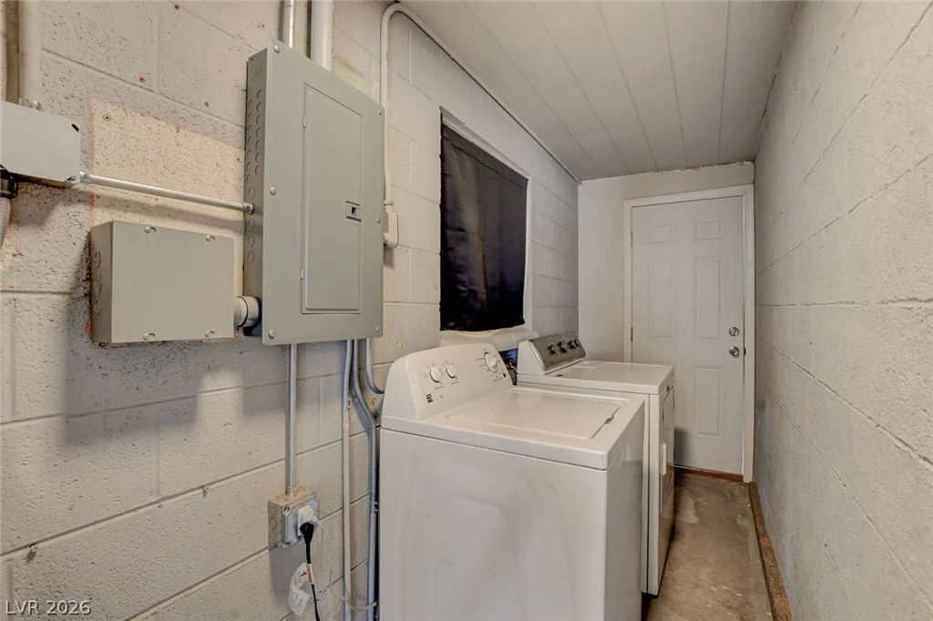 1077 Westminster, Las Vegas, NV 89119
