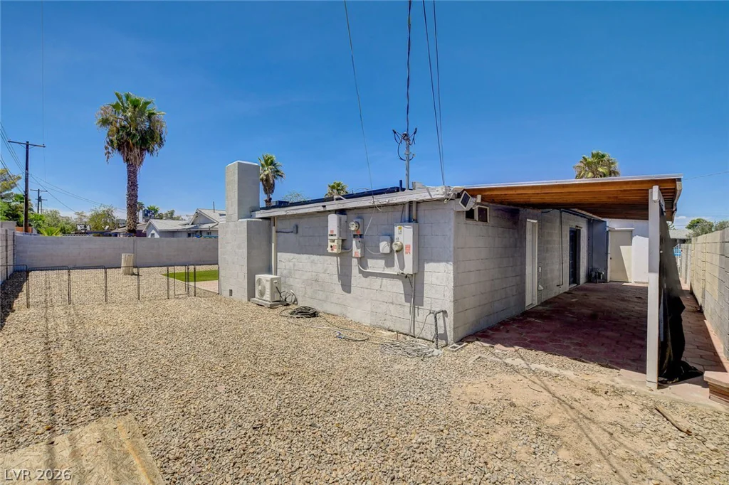 1077 Westminster, Las Vegas, NV 89119