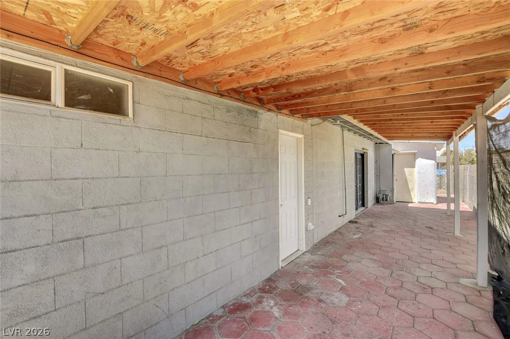 1077 Westminster, Las Vegas, NV 89119