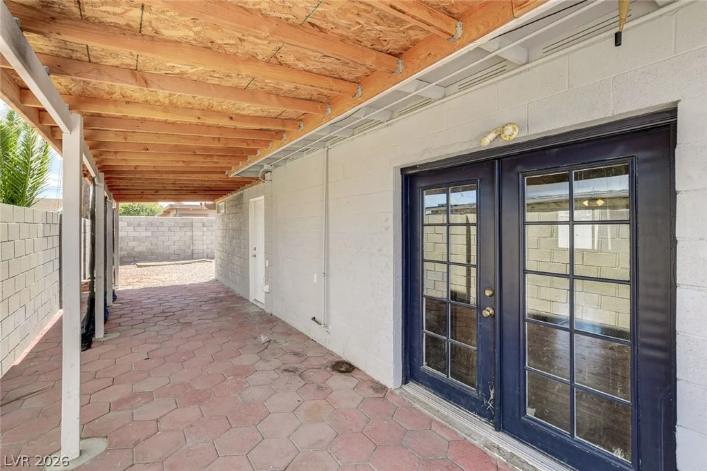 1077 Westminster, Las Vegas, NV 89119