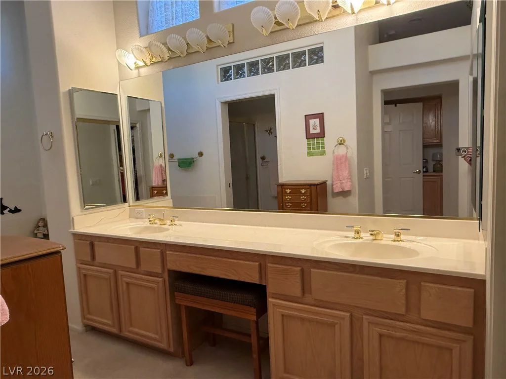 10529 Broom Hill, Las Vegas, NV 89134