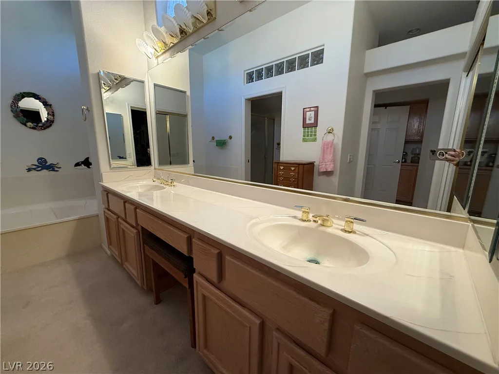 10529 Broom Hill, Las Vegas, NV 89134