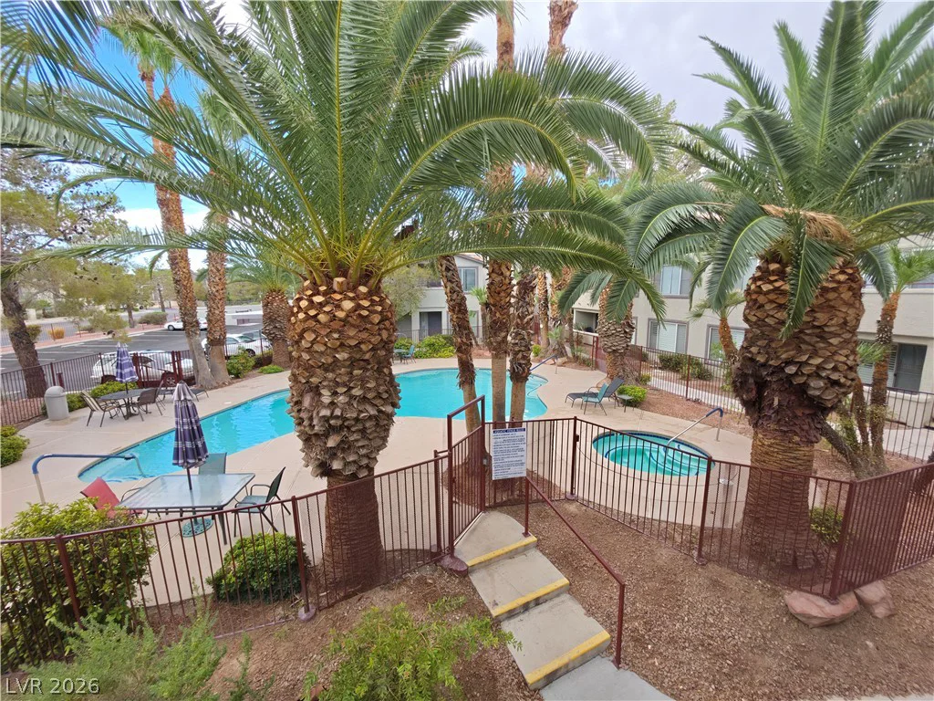 4955 Lindell, Las Vegas, NV 89118