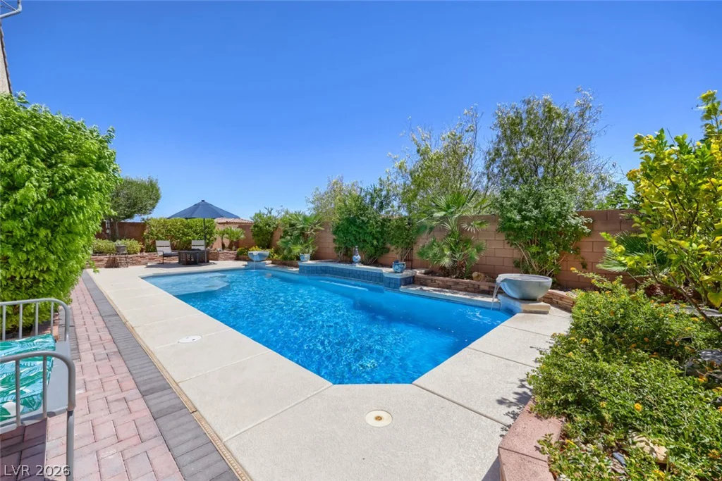 8833 Dramatic Gold, Las Vegas, NV 89178