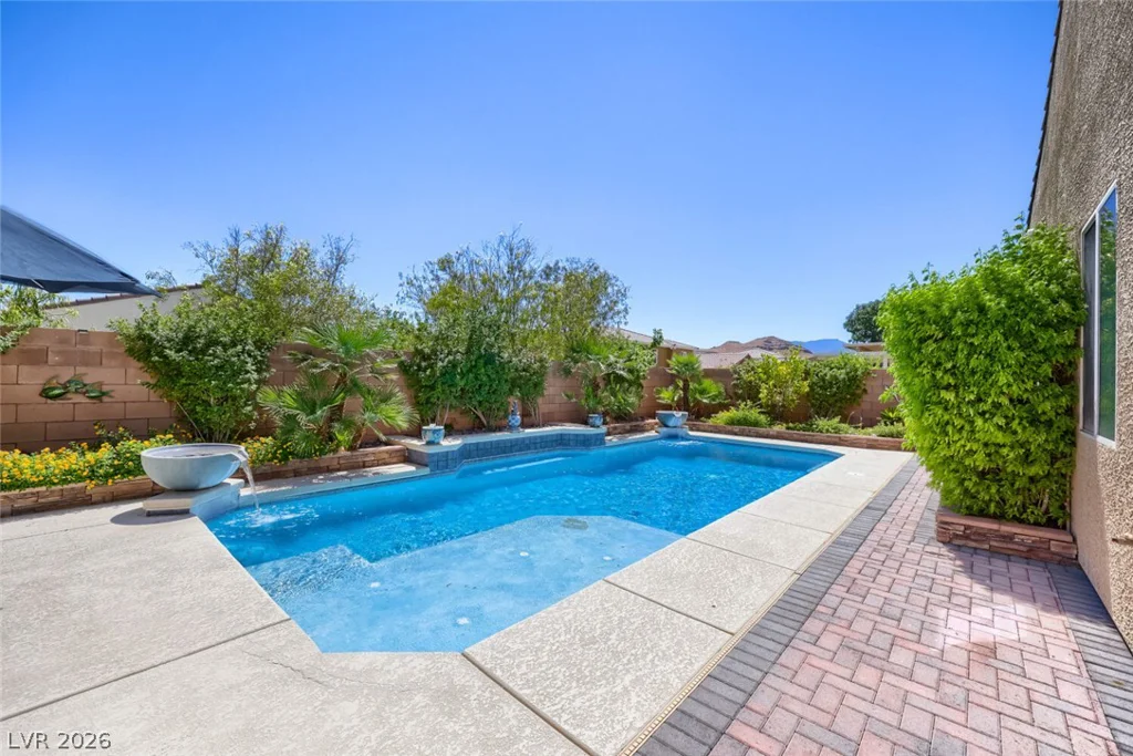 8833 Dramatic Gold, Las Vegas, NV 89178
