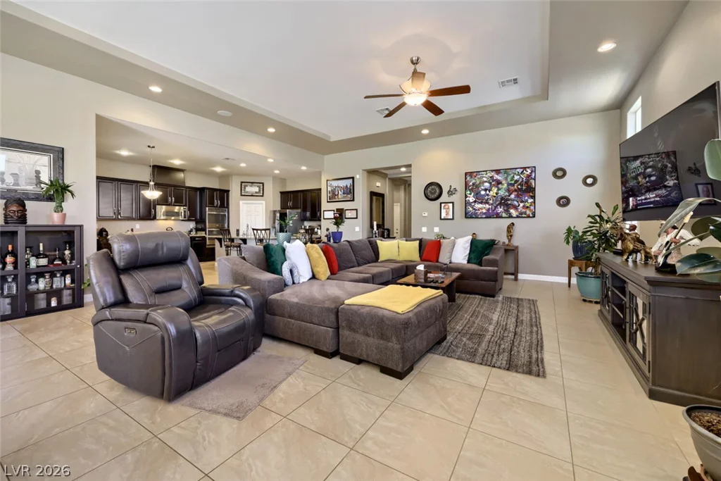 8833 Dramatic Gold, Las Vegas, NV 89178