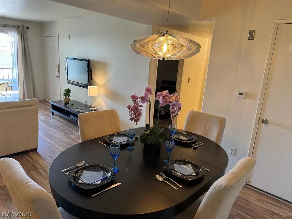 7885 Flamingo, Las Vegas, NV 89147