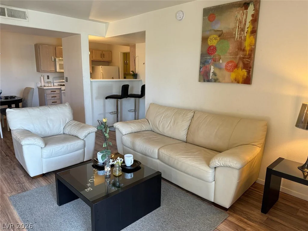 7885 Flamingo, Las Vegas, NV 89147