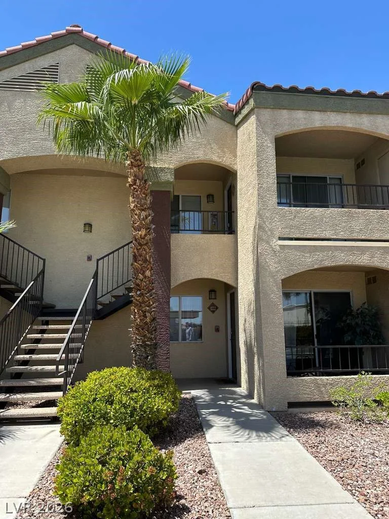 7885 Flamingo, Las Vegas, NV 89147