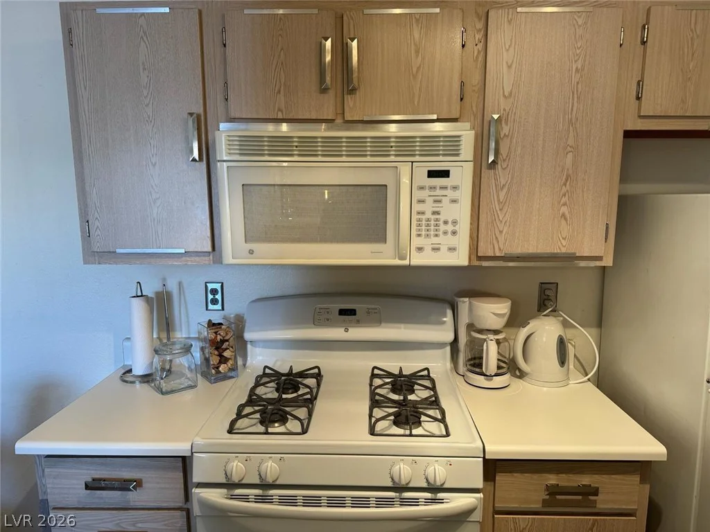 7885 Flamingo, Las Vegas, NV 89147