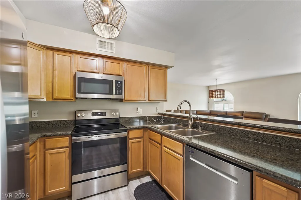 3145 Flamingo, Las Vegas, NV 89121