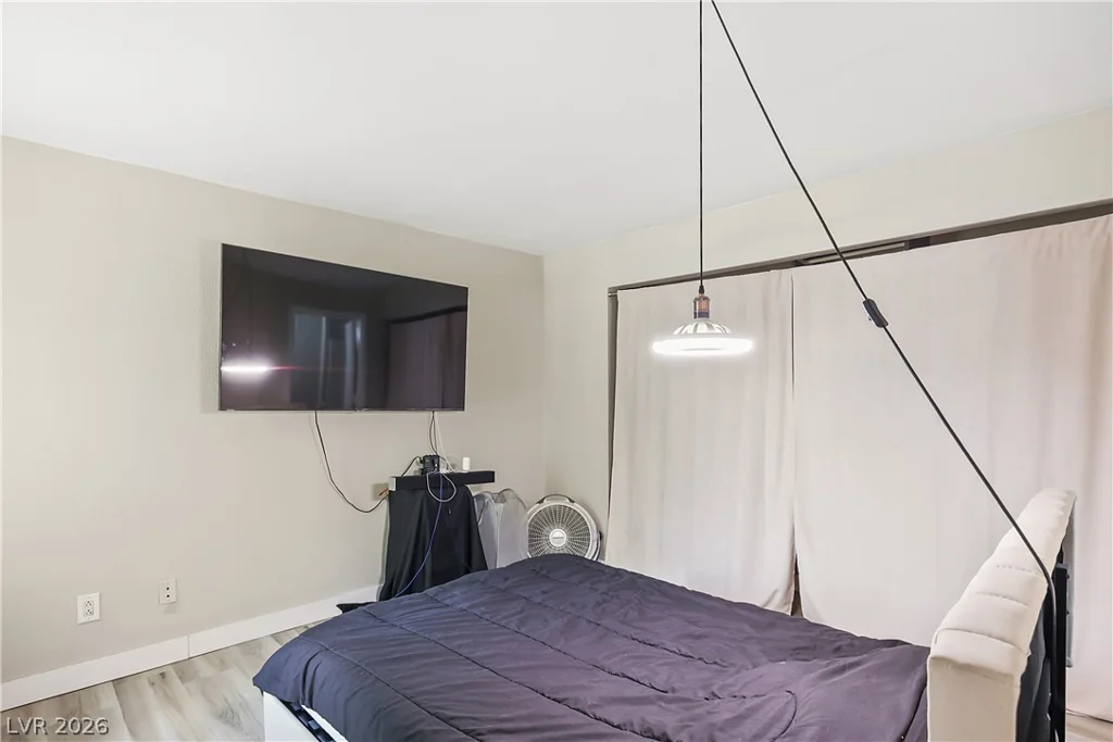 3145 Flamingo, Las Vegas, NV 89121