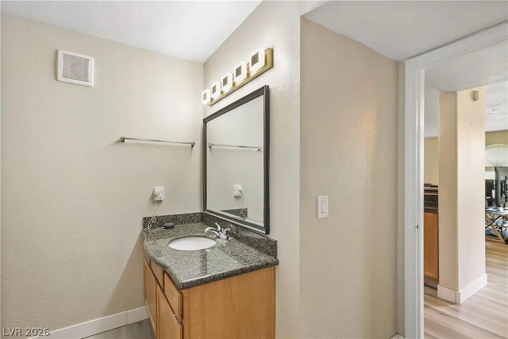 3145 Flamingo, Las Vegas, NV 89121