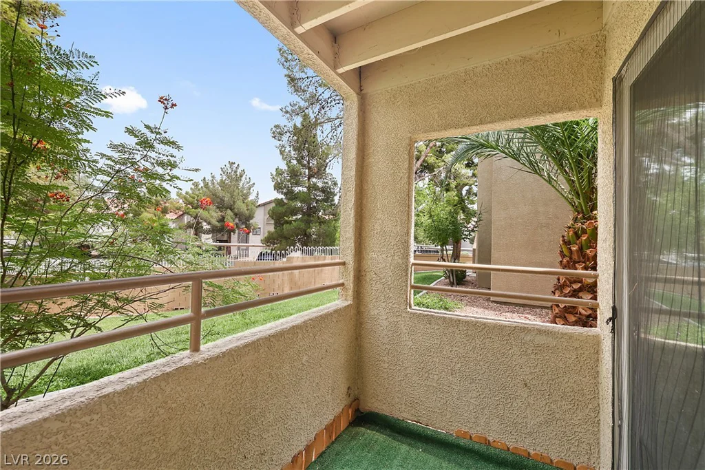 3145 Flamingo, Las Vegas, NV 89121