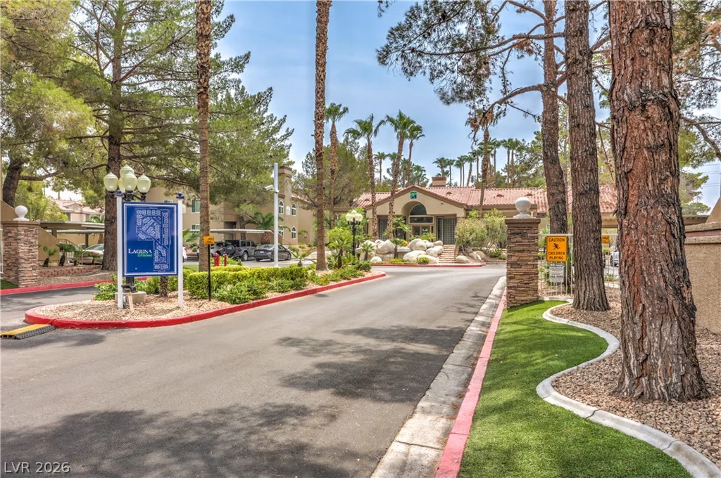 3145 Flamingo, Las Vegas, NV 89121