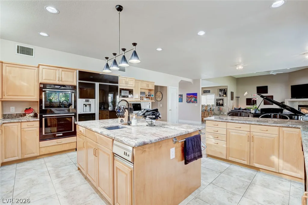 2136 Lookout Point, Las Vegas, NV 89117
