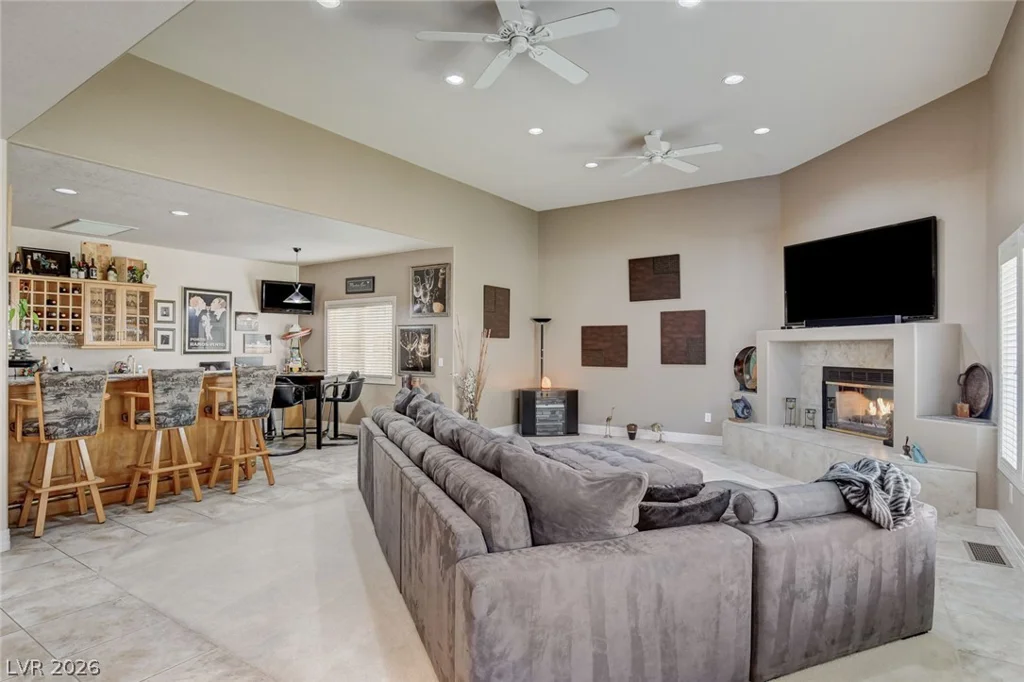 2136 Lookout Point, Las Vegas, NV 89117