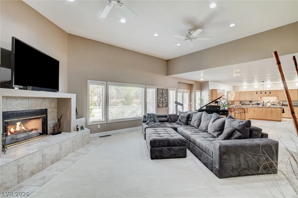 2136 Lookout Point, Las Vegas, NV 89117