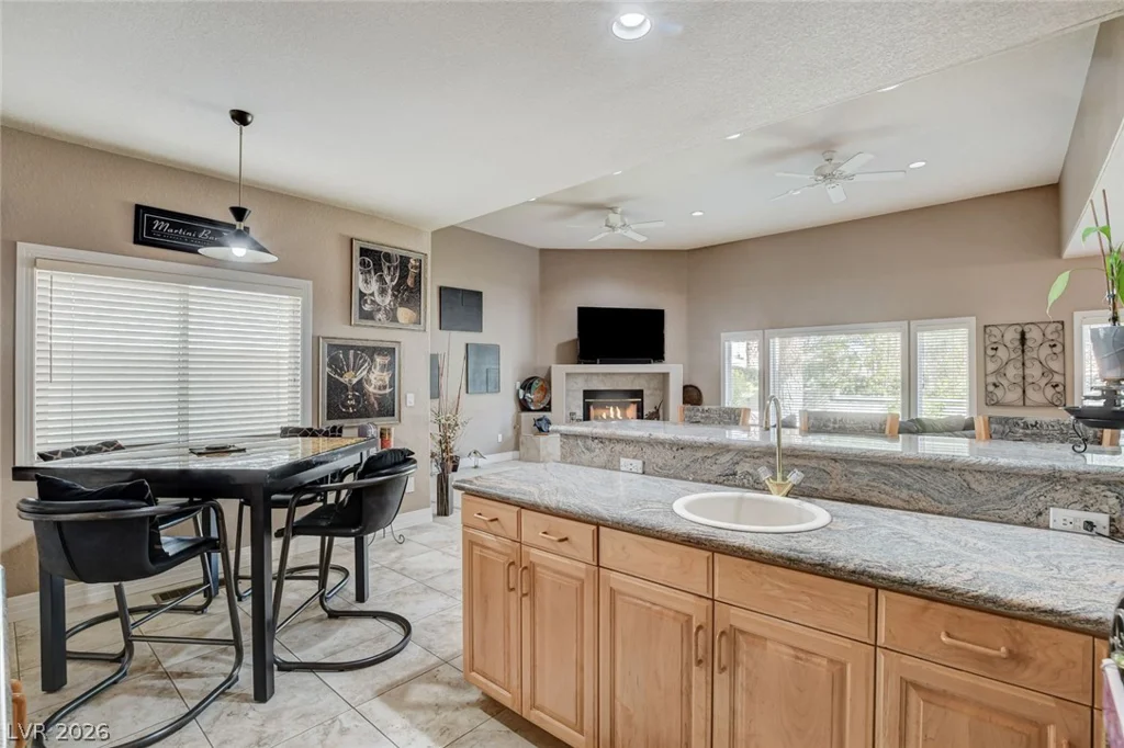 2136 Lookout Point, Las Vegas, NV 89117