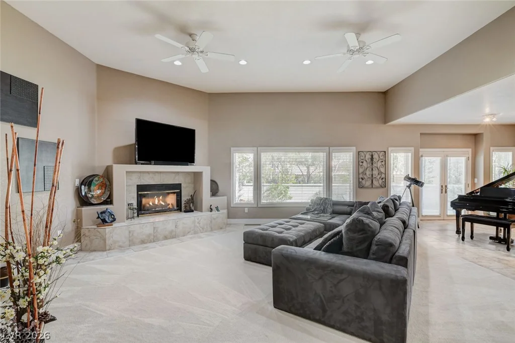 2136 Lookout Point, Las Vegas, NV 89117
