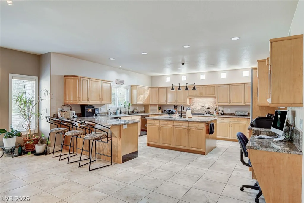 2136 Lookout Point, Las Vegas, NV 89117