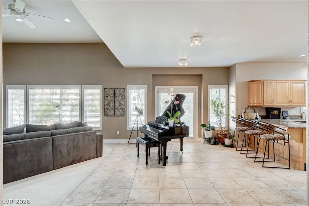 2136 Lookout Point, Las Vegas, NV 89117
