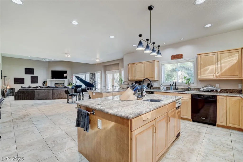 2136 Lookout Point, Las Vegas, NV 89117