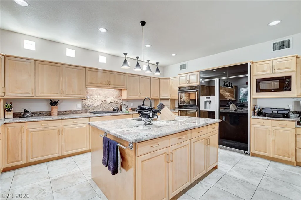 2136 Lookout Point, Las Vegas, NV 89117