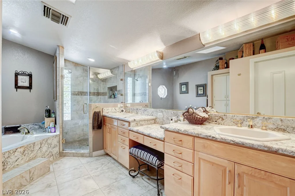 2136 Lookout Point, Las Vegas, NV 89117