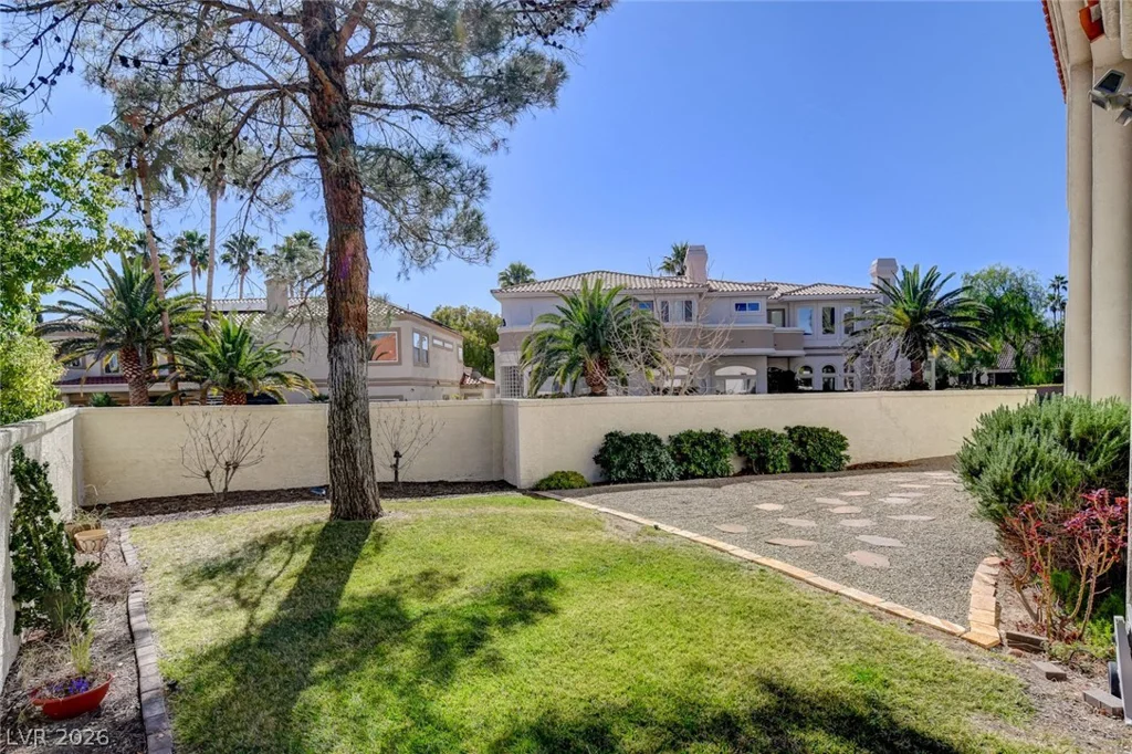 2136 Lookout Point, Las Vegas, NV 89117