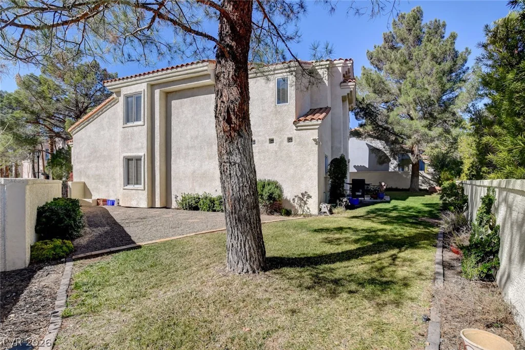 2136 Lookout Point, Las Vegas, NV 89117
