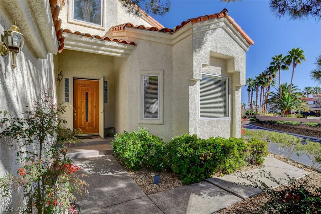 2136 Lookout Point, Las Vegas, NV 89117
