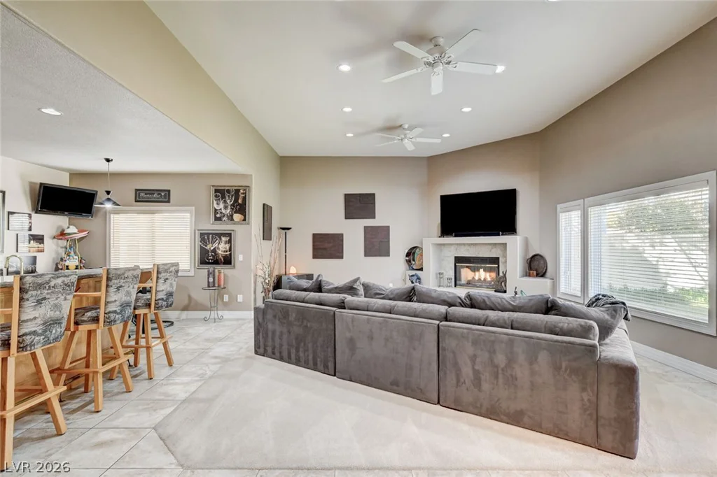 2136 Lookout Point, Las Vegas, NV 89117