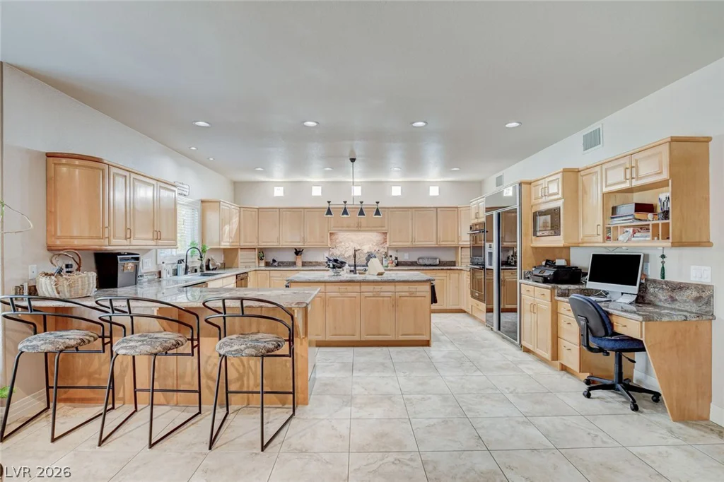 2136 Lookout Point, Las Vegas, NV 89117
