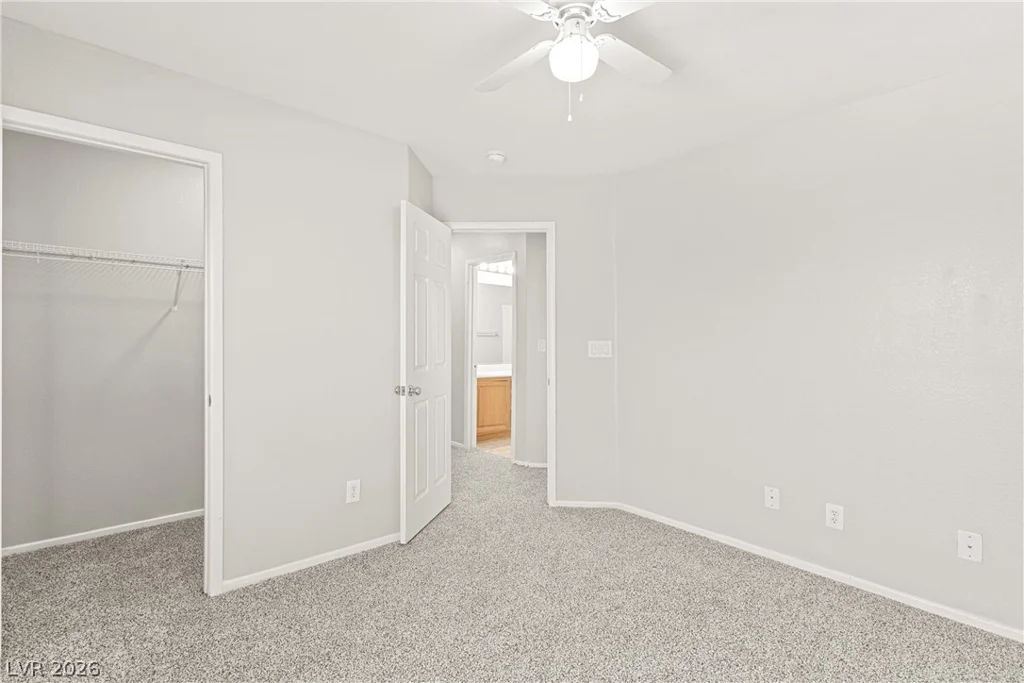82 Wood Cliff, Las Vegas, NV 89183