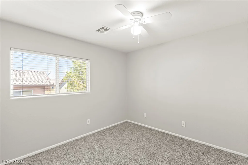 82 Wood Cliff, Las Vegas, NV 89183