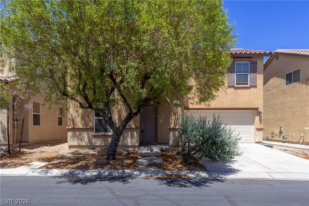 82 Wood Cliff, Las Vegas, NV 89183