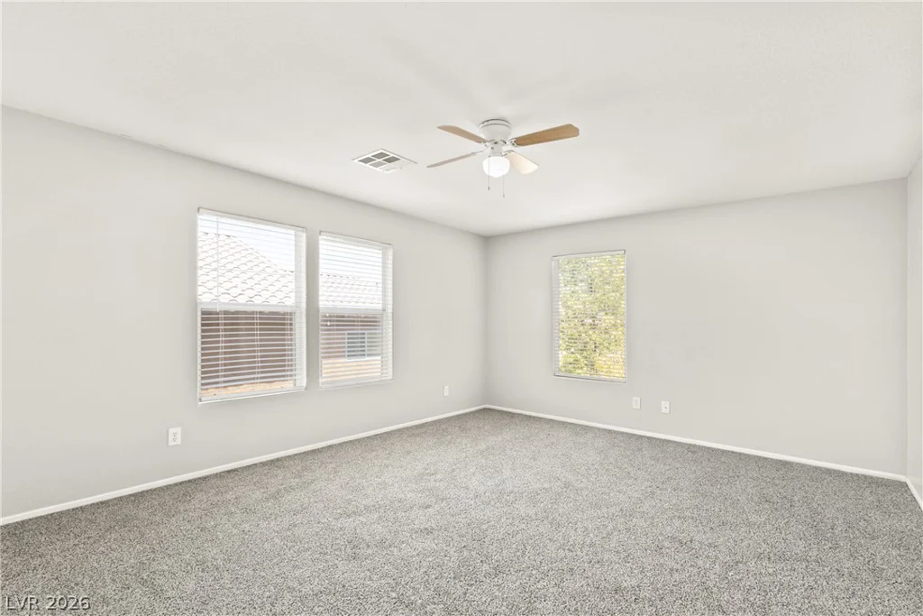 82 Wood Cliff, Las Vegas, NV 89183