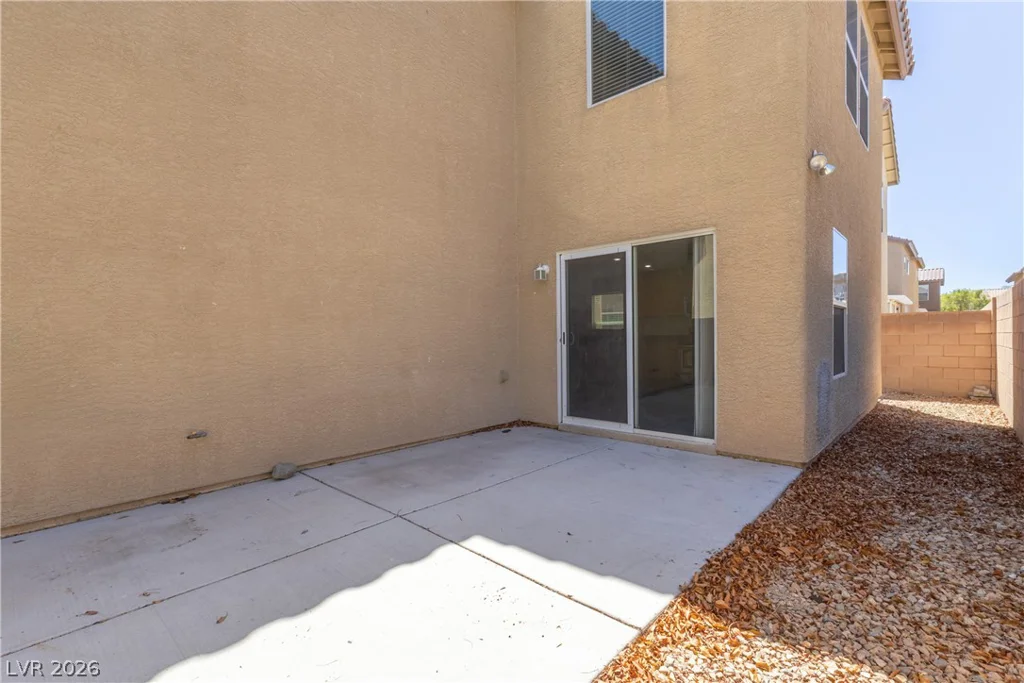 82 Wood Cliff, Las Vegas, NV 89183