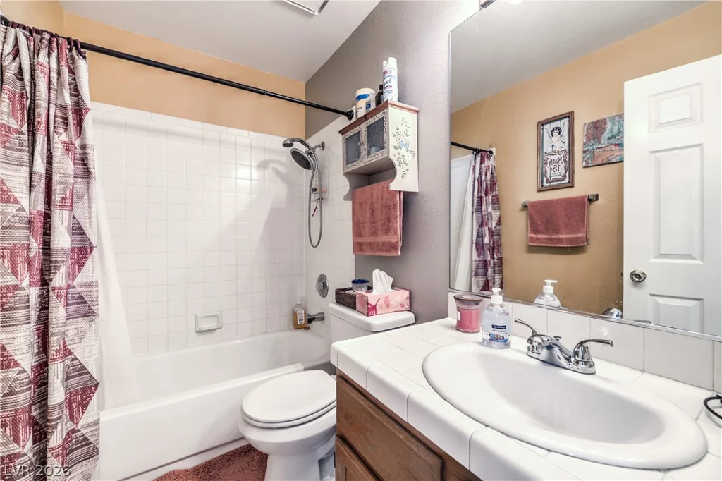 8219 Mt Brodie, Las Vegas, NV 89145