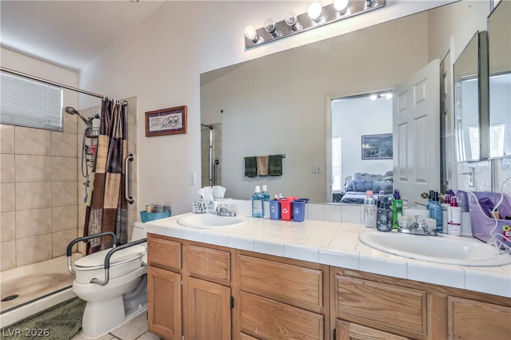 8219 Mt Brodie, Las Vegas, NV 89145