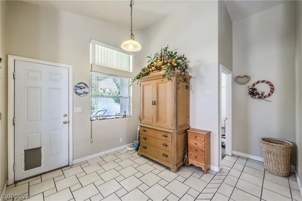 8219 Mt Brodie, Las Vegas, NV 89145