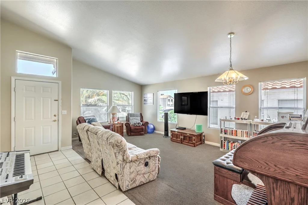 8219 Mt Brodie, Las Vegas, NV 89145